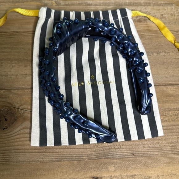 Lele Sadoughi Headband with blue beads - Picture 1 of 3